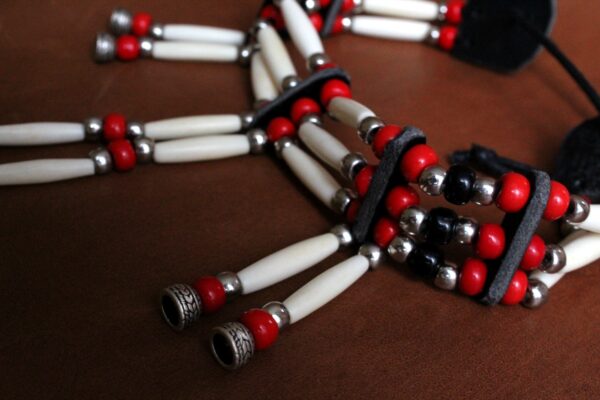 Traditional Lakota Choker, Native American - Red - Imagen 3