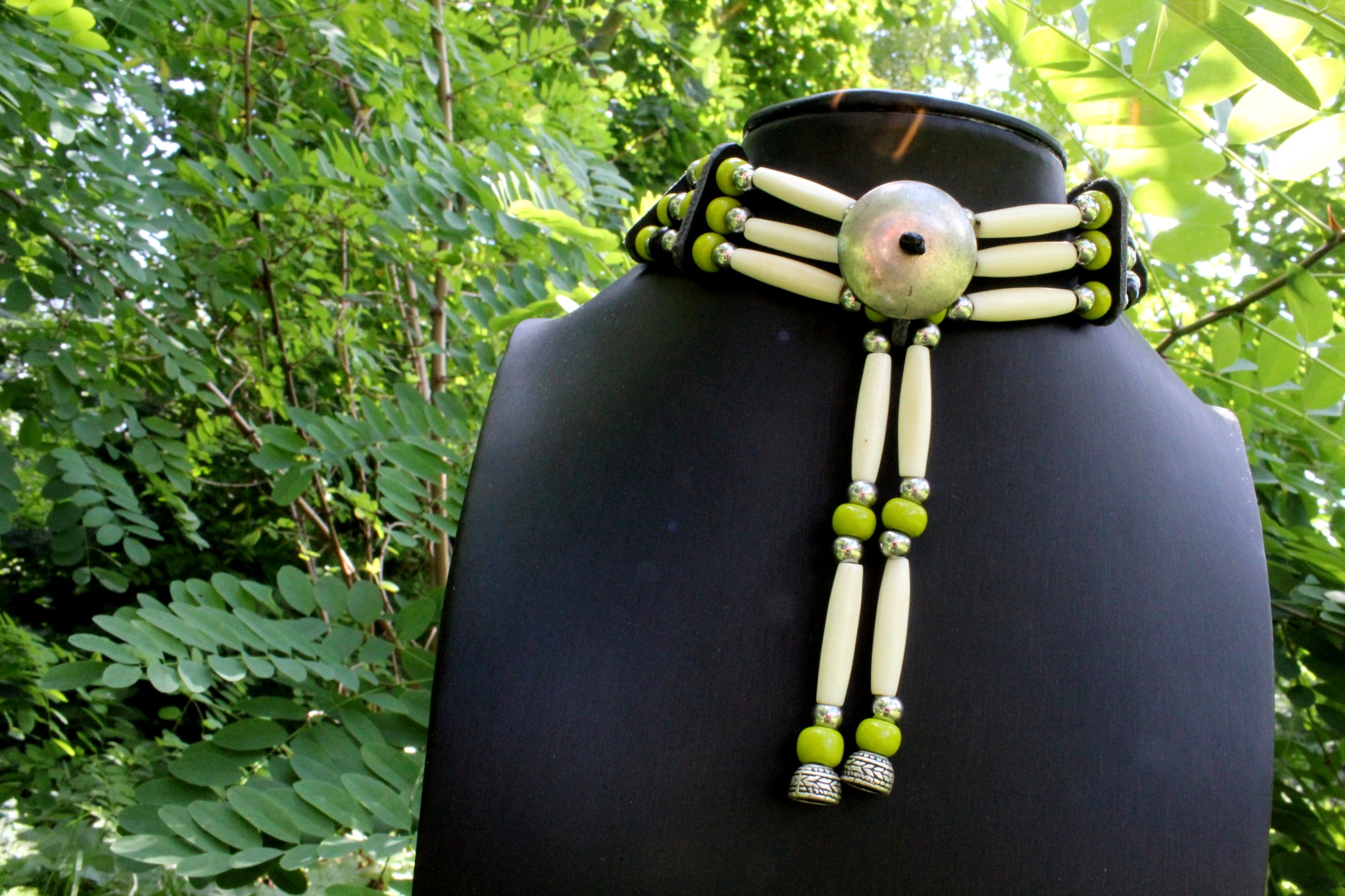 Traditional Lakota Choker, Olive Green Native American - Imagen 5