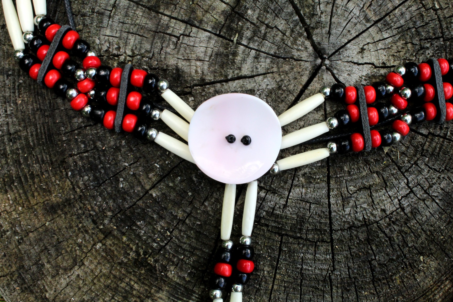 Traditional Lakota Choker, Red/Black Native American - Imagen 5