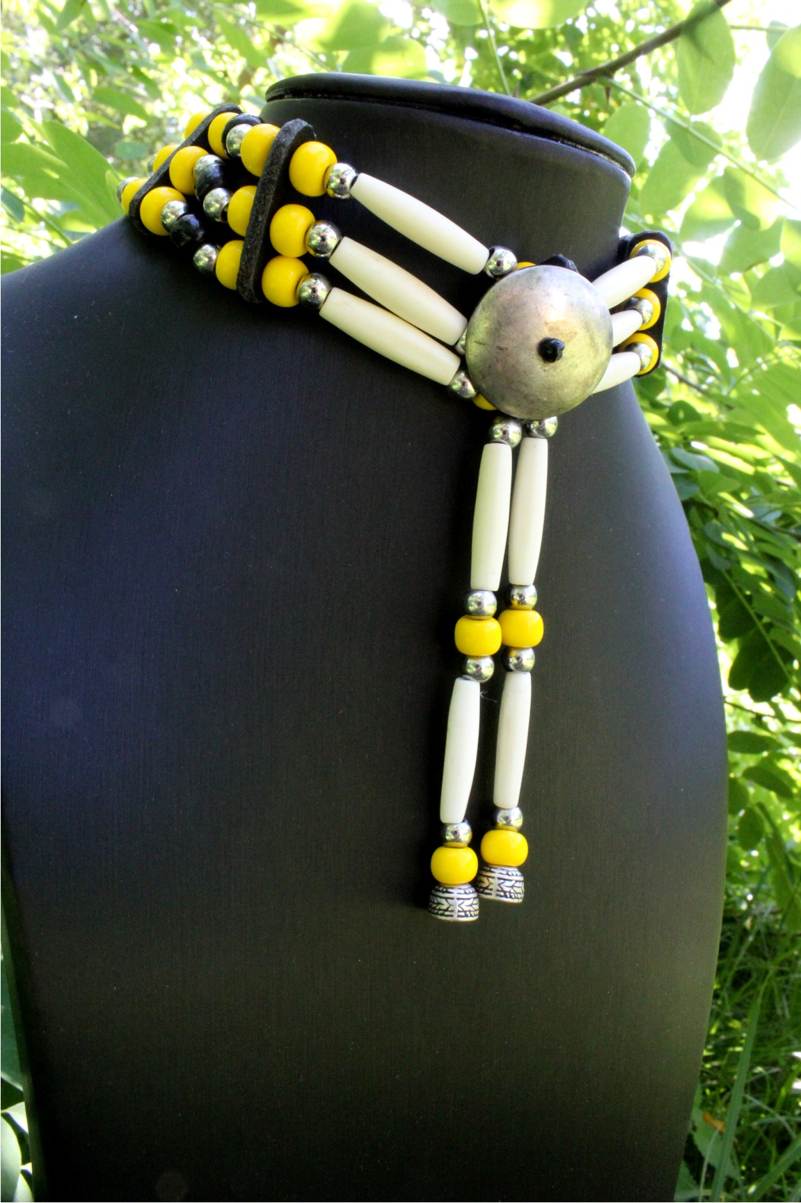 Traditional Lakota Choker, Yellow Native American - Imagen 3