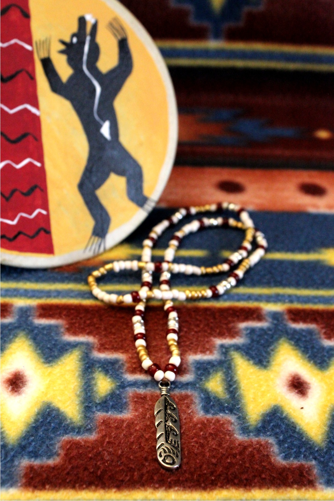 Metal Feather Necklace, Native American Bear - Imagen 2