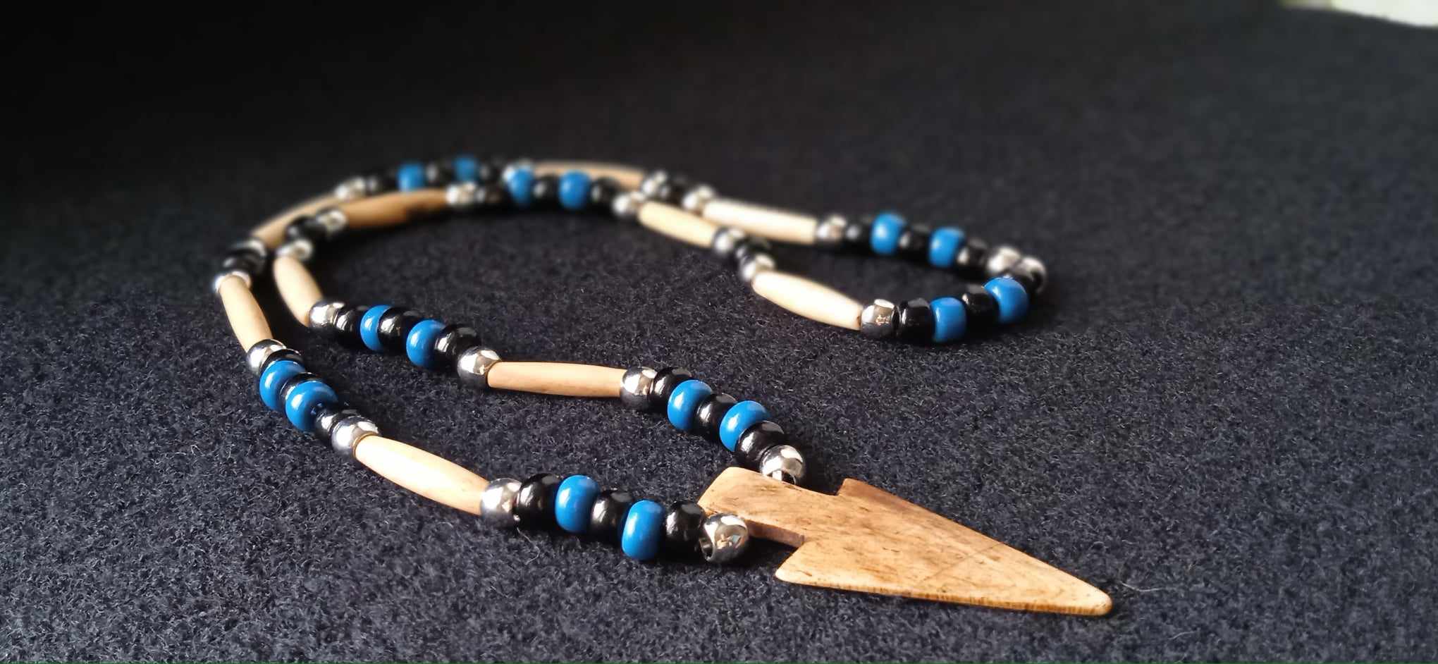 Bone Arrowhead Necklace, Native American - Imagen 5