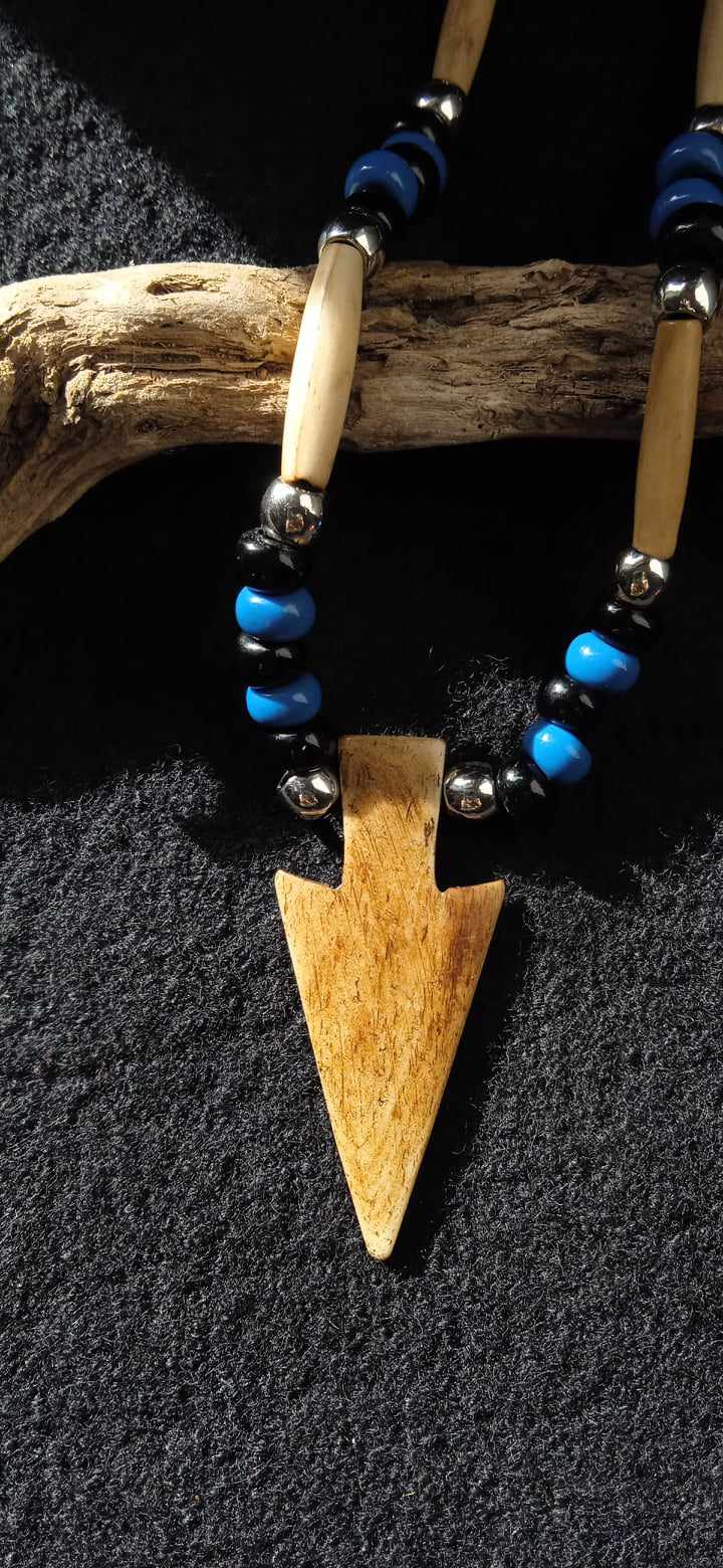 Bone Arrowhead Necklace, Native American - Imagen 2