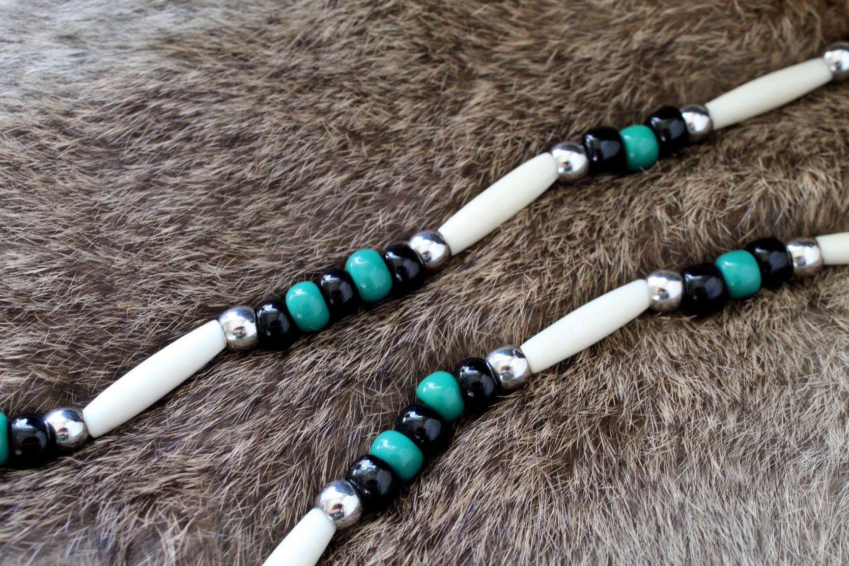 Bone Arrowhead Necklace, Native American - Imagen 2