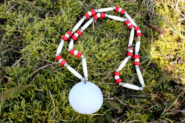 Mother of Pearl Native Necklace - Imagen 3