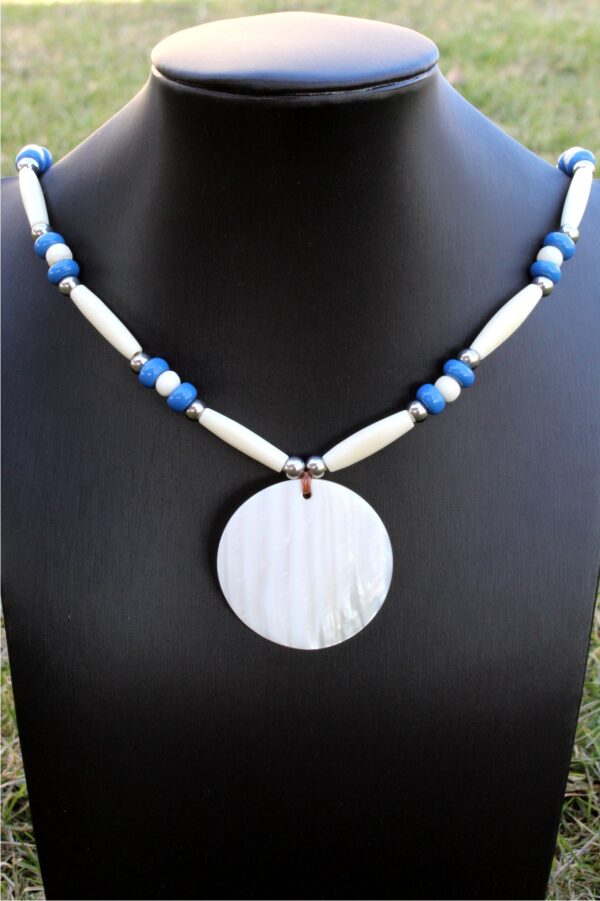 Mother of Pearl Native Necklace - Imagen 2