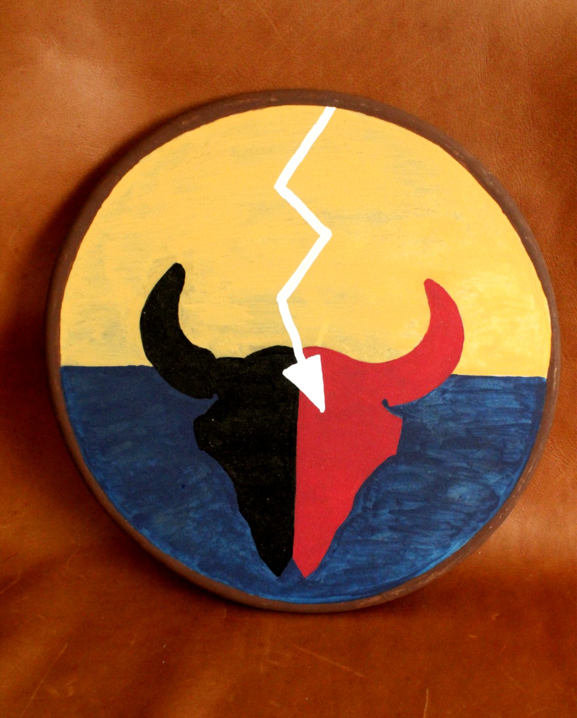 Buffalo Skull Shield, Native Style - Imagen 4