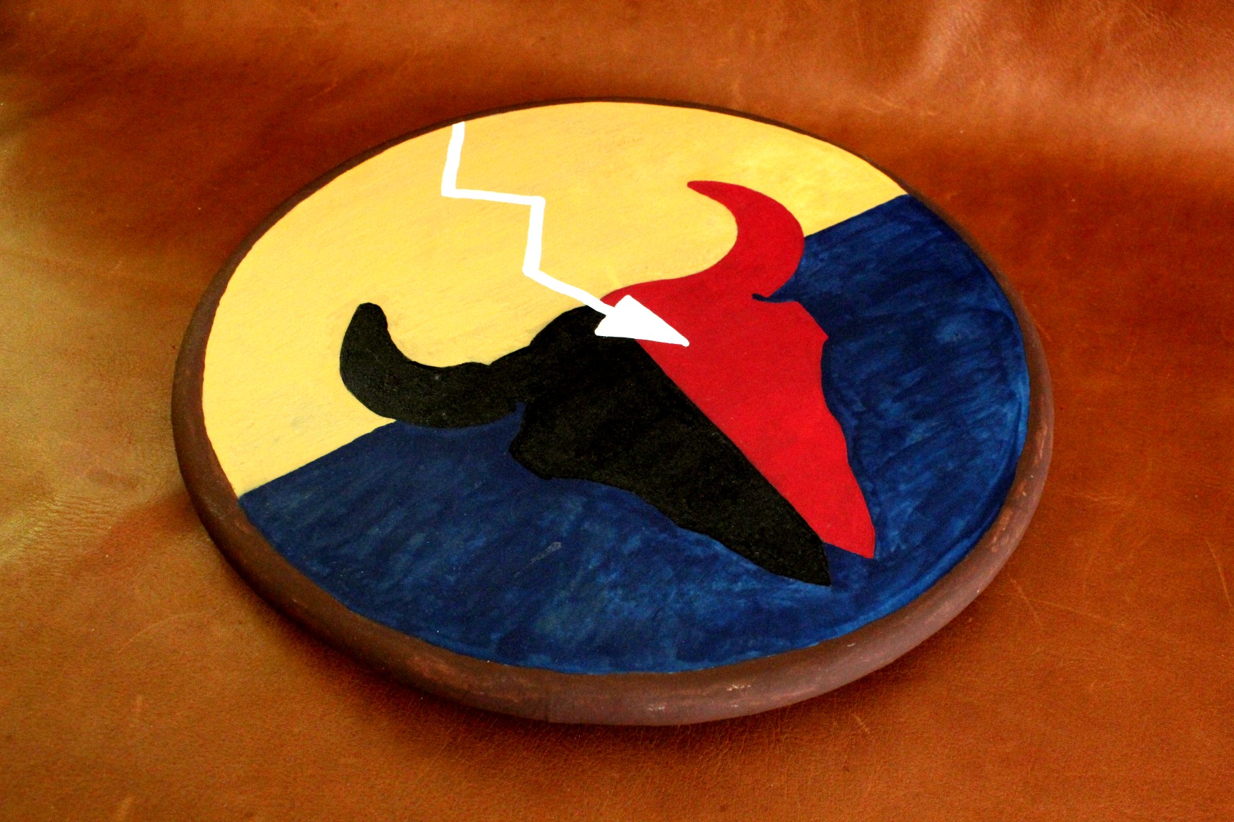 Buffalo Skull Shield, Native Style - Imagen 2