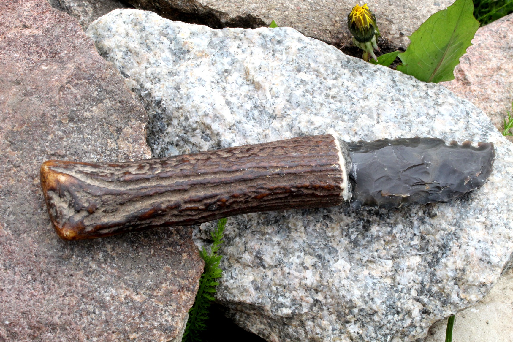 Flint and Deer Antler Knife - Imagen 5